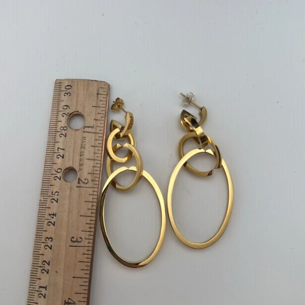 N/A gold tone